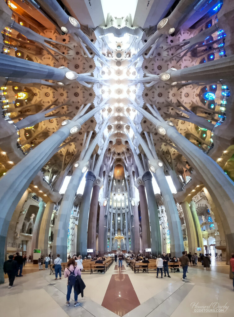 Panoramic view of the main interior of La Sagrada Familia