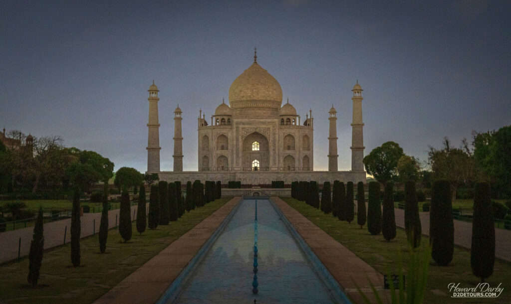 Night photo of Taj Mahal, which is only lit by the moon - 1/3 second handheld (tripods are not allowed), ISO 4000, f4.0