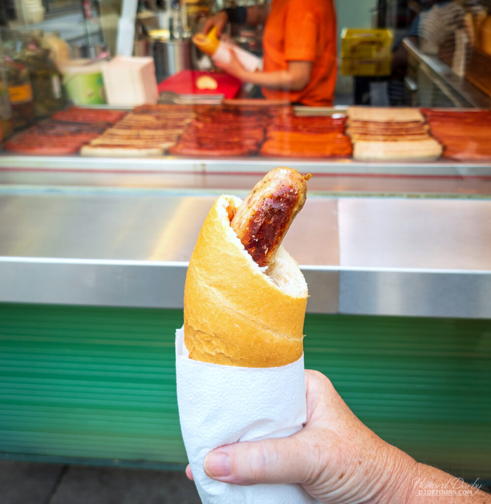 These Vienna "hot dogs" were available all over the city. It's a baguette with the end snipped off, then driven down a spike to make a tunnel, with generous squirts of ketchup and mustered, then a full-size bratwurst slid in. It was delicious!