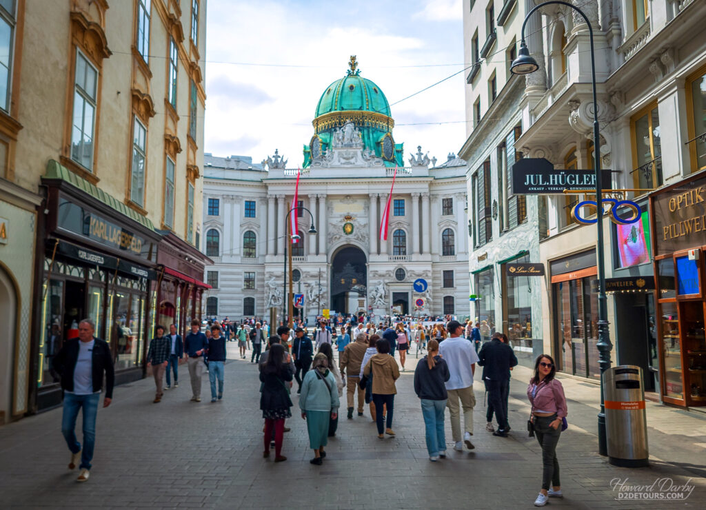 Walking the clean Vienna streets