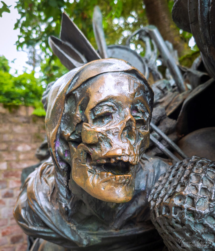 A part of the Stadterhebungsmonument in Düsseldorf