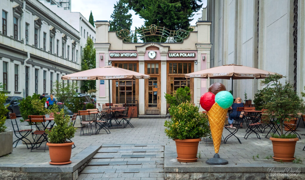 Luca Polare ice cream shop