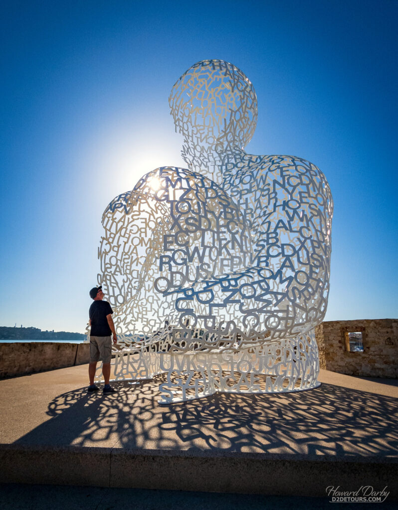 Nomad sculpture in Antibes