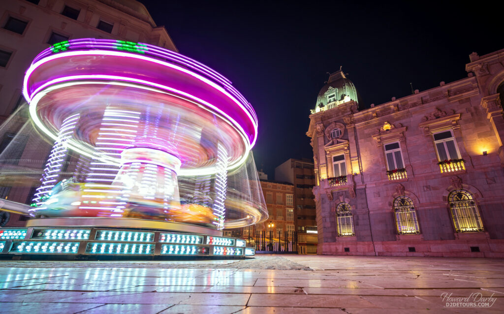 Ferris Wheel in Cartagena at night