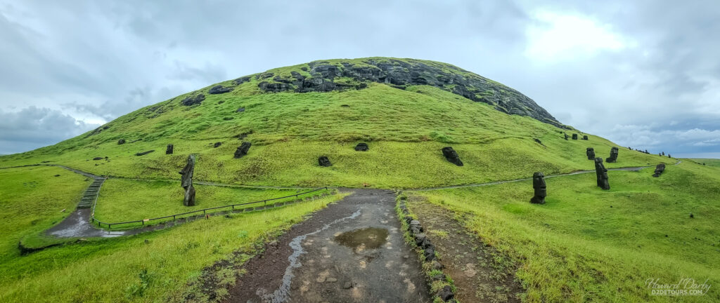 Rano Raraku quarry