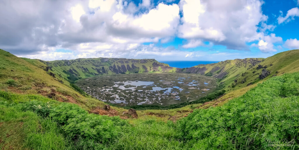 Rano Kau crater lake
