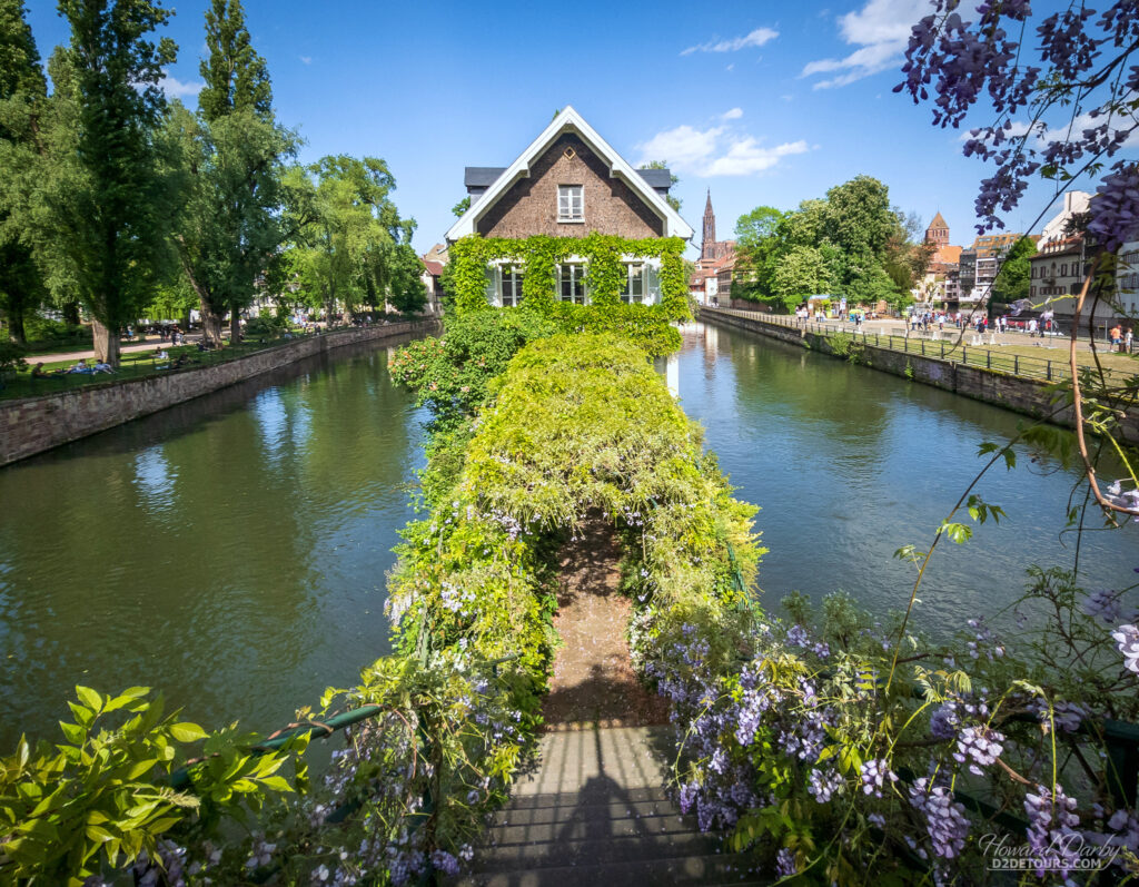 A house built between two canals in Strasbourg